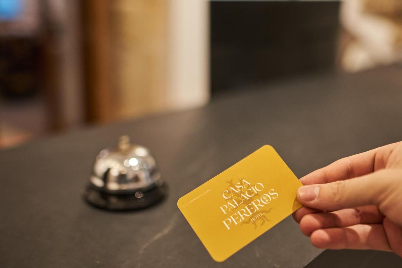 Hotel Casa Palacio Pereros Caces Eksteriør bilde